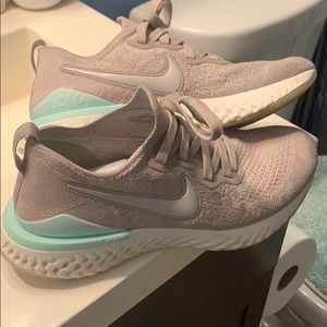 Nike flyknit epic reacts